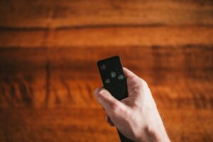 Mehr über den Artikel erfahren Aufnahmen mit Selbst- und Fernauslöser: Kreative Techniken für beeindruckende Fotos